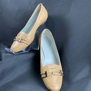 Vintage Salvatore Ferragamo Tan Leather Loafers